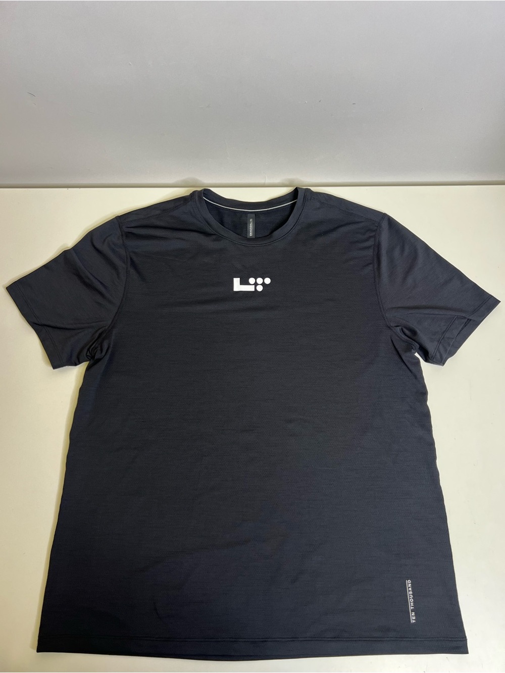 Ten Thousand Black Short Sleeve Athletic T-Shirt - Size Large